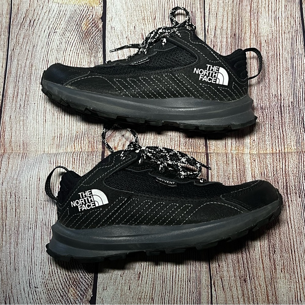 The North Face Black Fastpack DryVent Kids Youth Hiking Trail Shoes Size 1